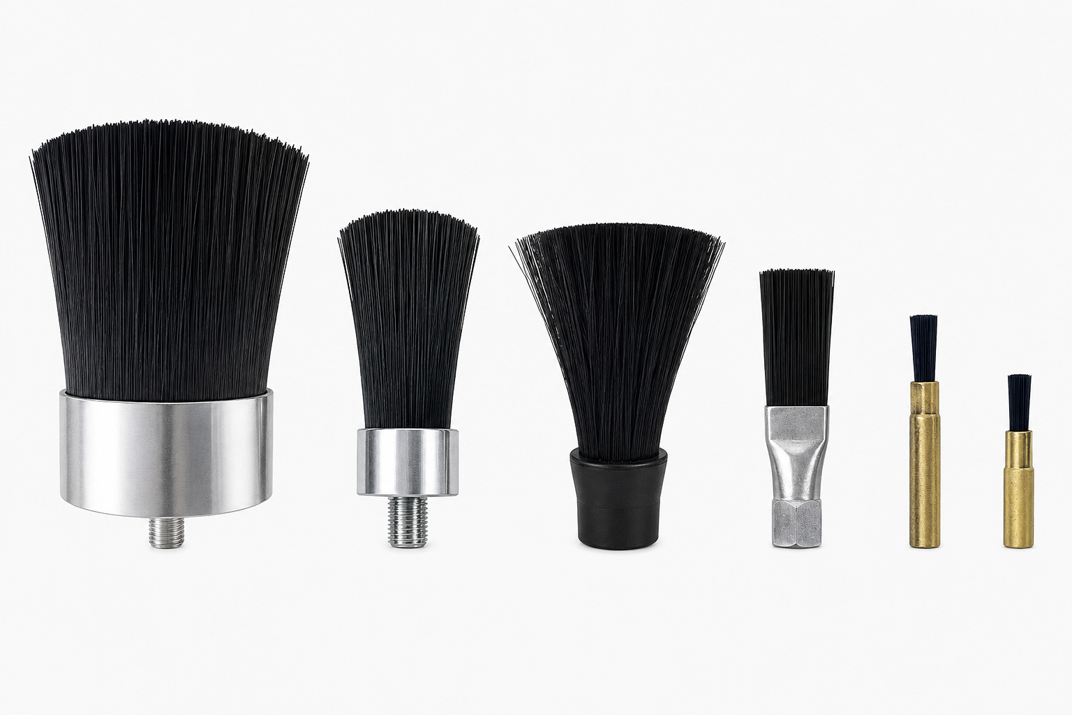 Round chain lubrication brushes with stainless steel and brass bodies