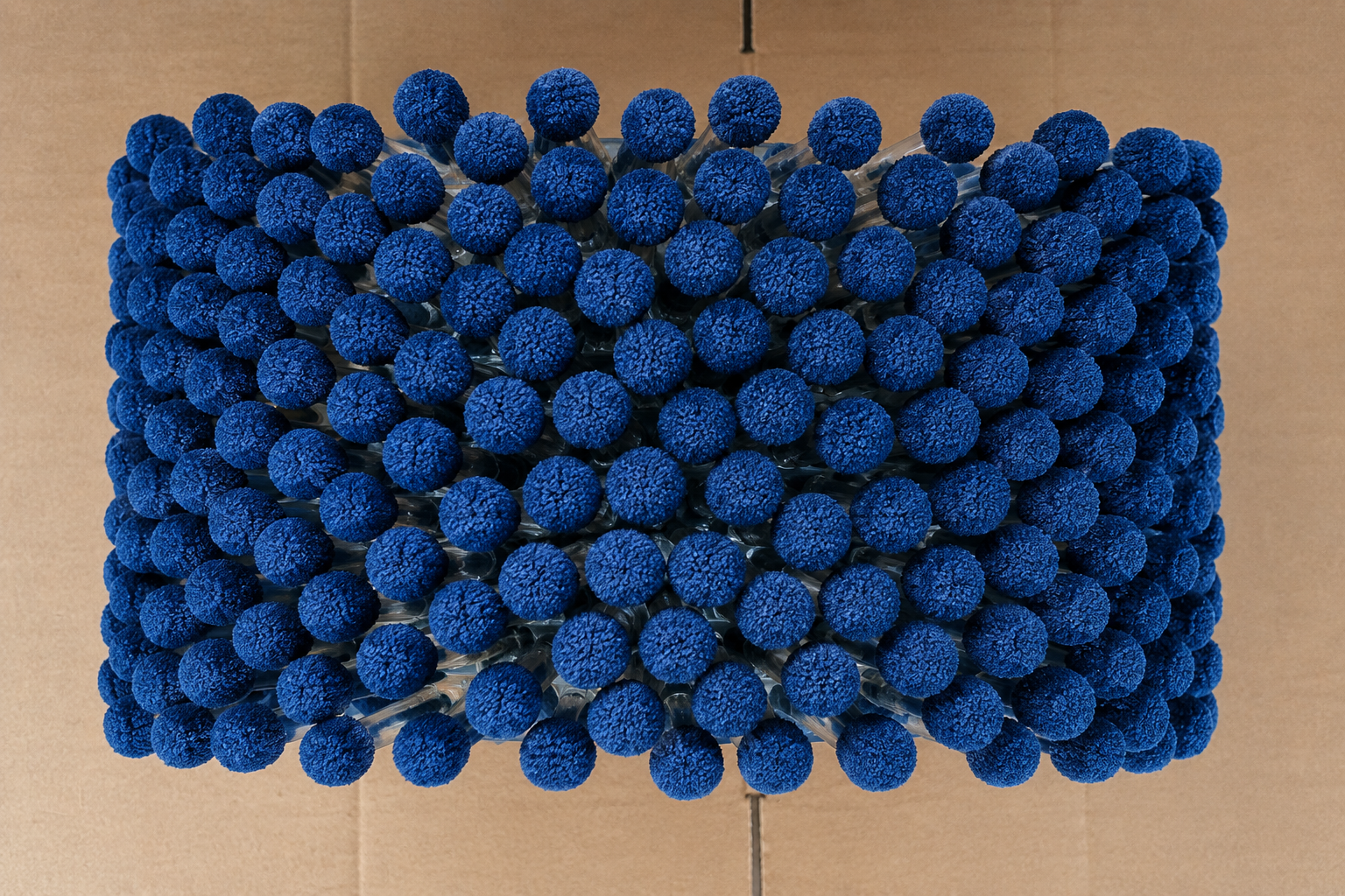 Large-diameter industrial honing brush for cylindrical surfaces