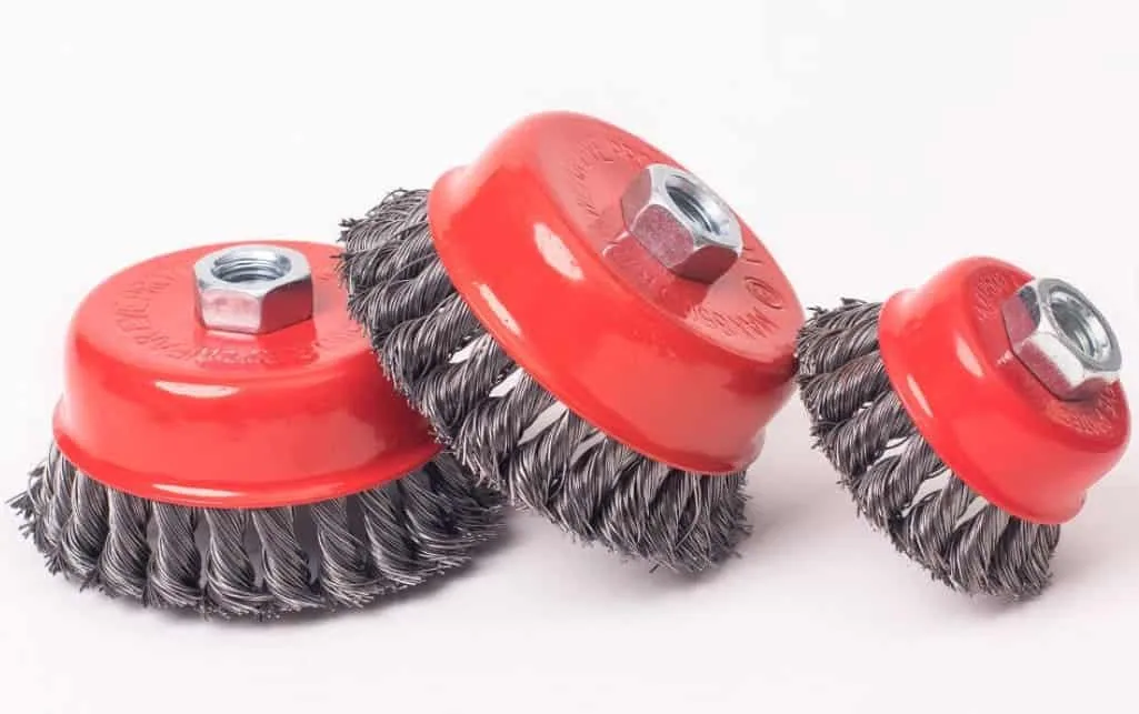 Cup brush for weld cleaning and large-area metal surface preparation